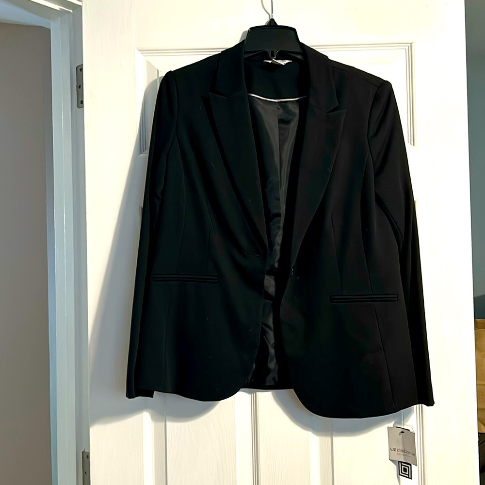 Liz Claiborne black blazer